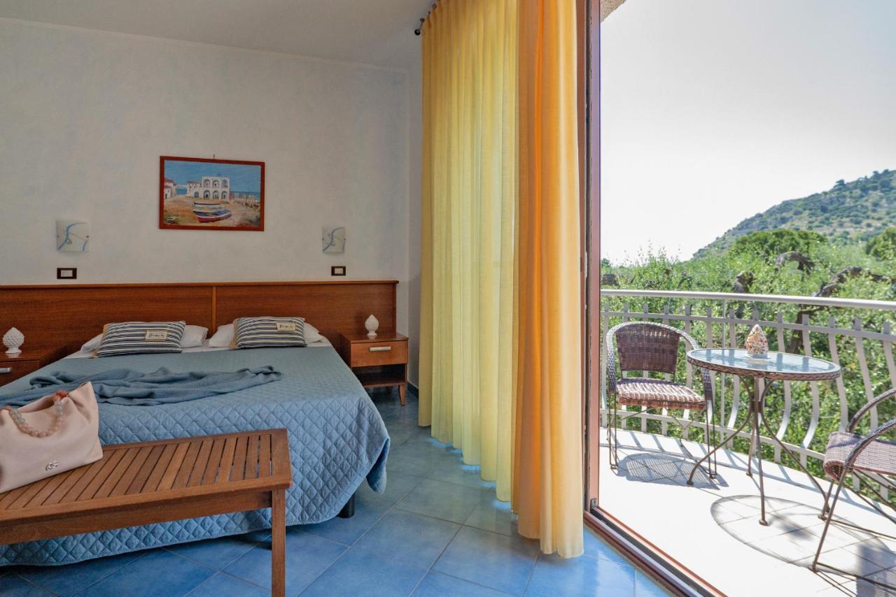 Hotel Residence Torre Del Porto Mattinata Eksteriør bilde