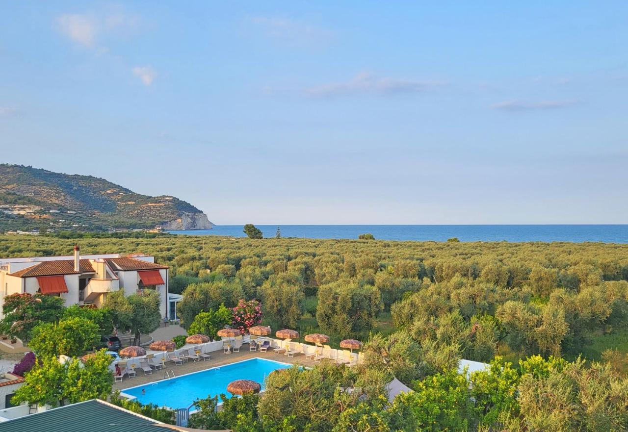 Hotel Residence Torre Del Porto Mattinata Eksteriør bilde