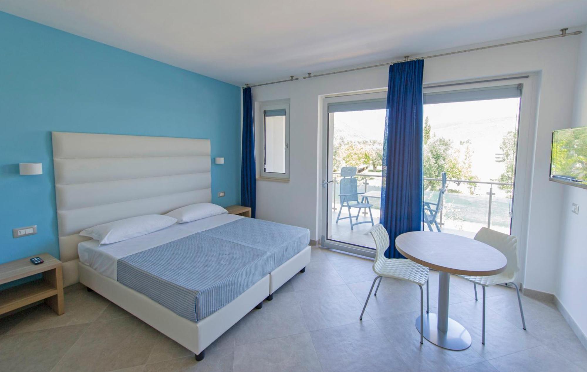 Hotel Residence Torre Del Porto Mattinata Eksteriør bilde