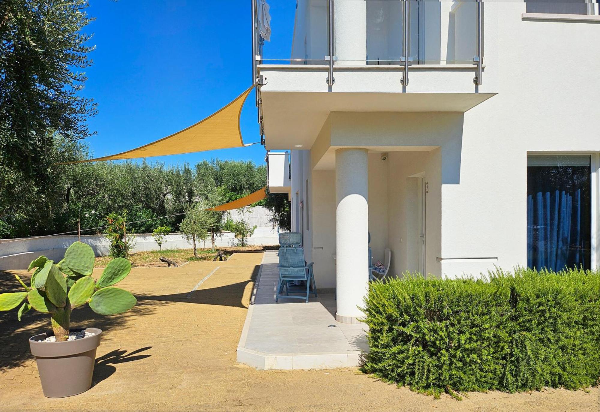 Hotel Residence Torre Del Porto Mattinata Eksteriør bilde